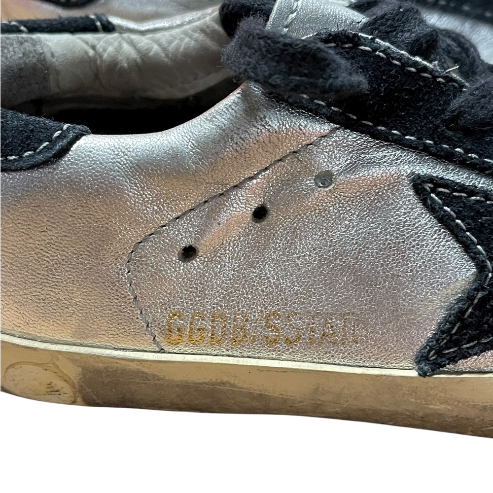 Golden Goose Super-Star Kids Silver and Black Star Sneakers Size:30 - Picture 4 of 10